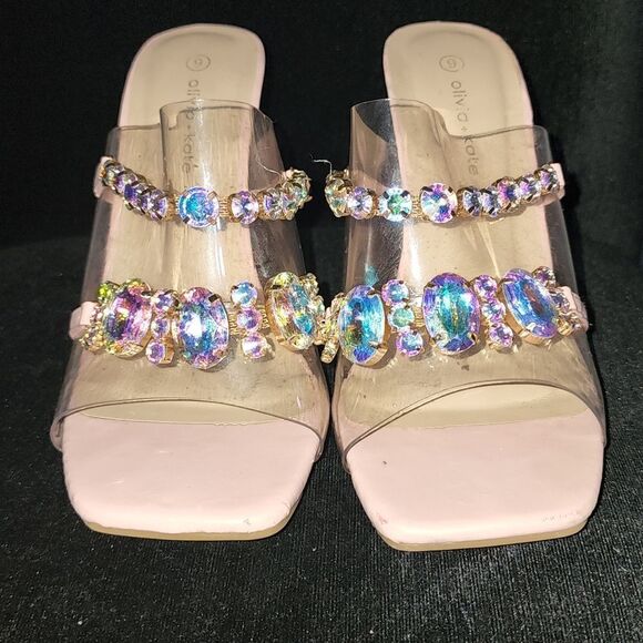 Olivia + Kate Sandals - Picture 2 of 4